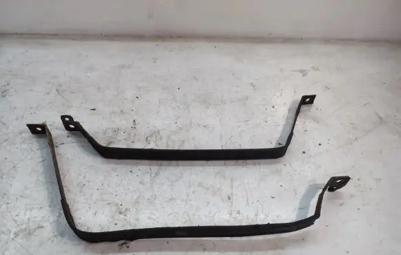 KIA Sportage Fuel tank mounting bracket 