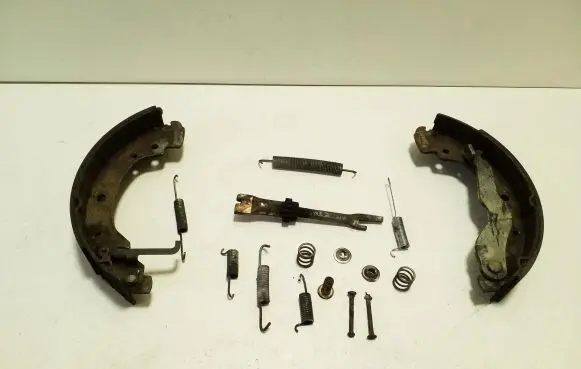 Volkswagen Transporter - Caravelle T4 Handbrake/parking brake pads 