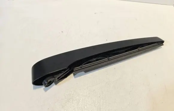 Opel Mokka X Rear wiper blade arm M8E2