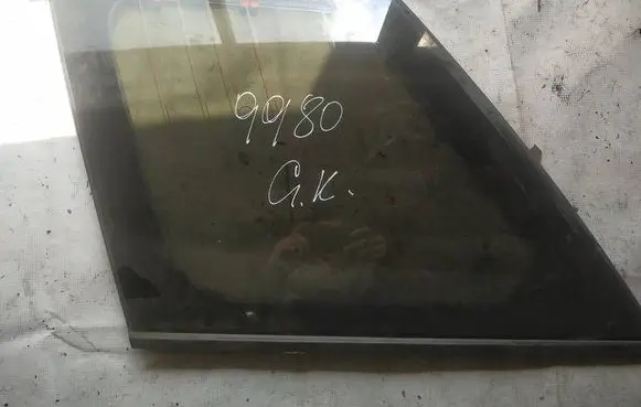 Land Rover Range Rover Sport L320 Rear side window AS2