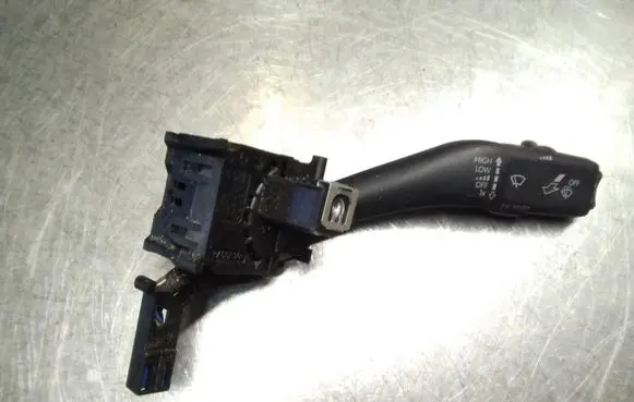 Volkswagen Jetta V Wiper control stalk 1K0953519L