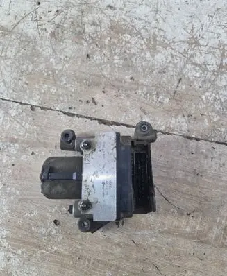 Audi A4 S4 B5 8D ABS Pump 8D0614111