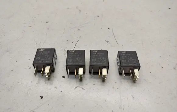 Audi A5 8T 8F Other relay 7M0951253C 7M0951253