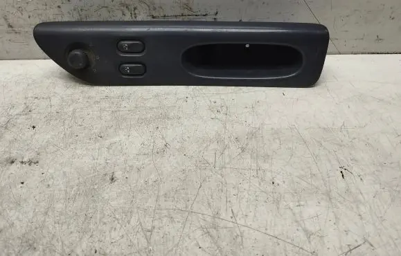 Renault Laguna II Electric window control switch 7700875647 7700822335