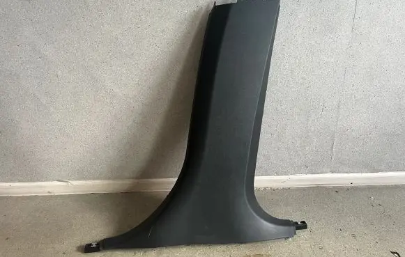 BMW X3 G01 (B) pillar trim (bottom) 7396432