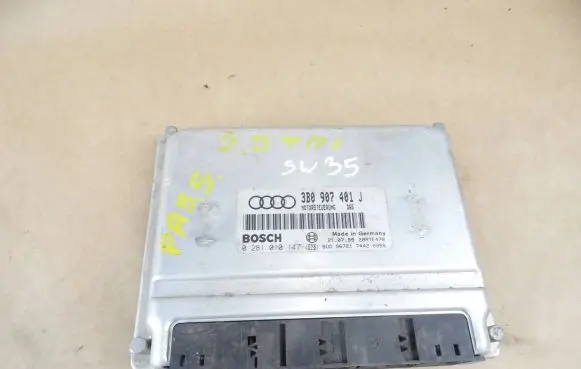 Volkswagen PASSAT B5 Engine control unit/module 3B0907401J 0281010147 28RTE470