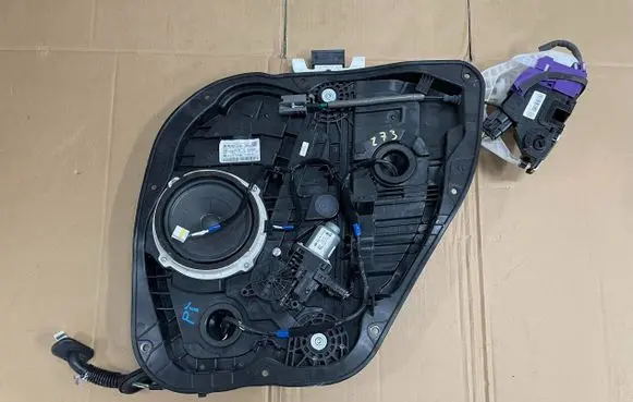 Hyundai i30 Sliding door motor assembly 