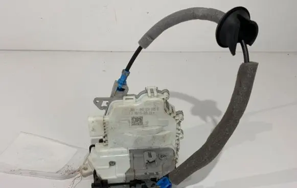 Audi A3 S3 8V Rear door lock 8K0839015G