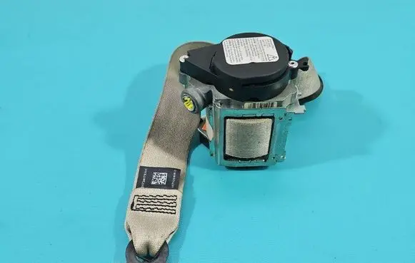BMW 5 F10 F11 Front seatbelt 618120900 IMPRK1488882