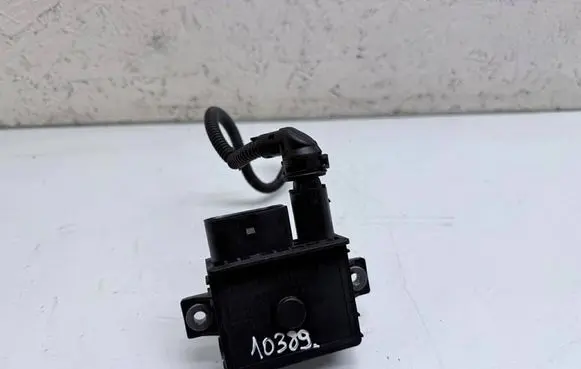 BMW 1 E81 E87 Glow plug pre-heat relay GSE105