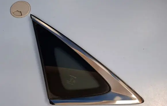 Lexus NX Rear vent window glass 43R005844