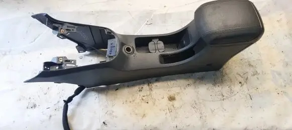 Chevrolet Cruze Armrest