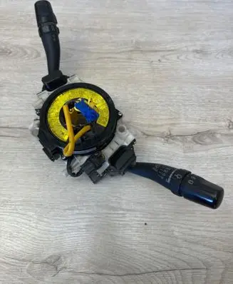 Hyundai Tucson JM Wiper turn signal indicator stalk/switch 202003395 DI0P0486263