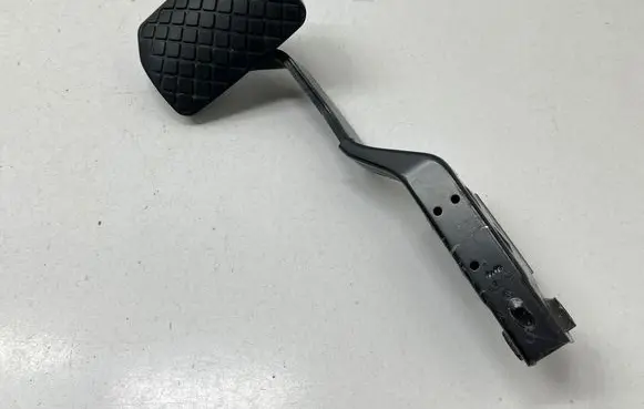 Volkswagen Transporter - Caravelle T5 Brake pedal 7H2723143