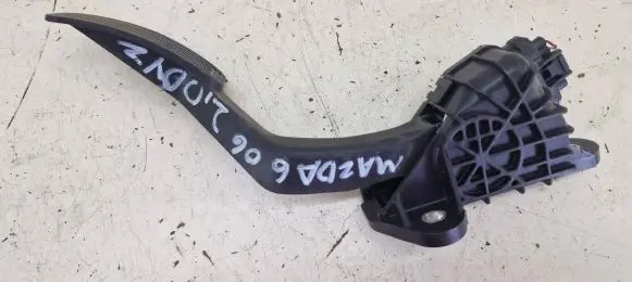 Mazda 6 Accelerator throttle pedal 1988003400