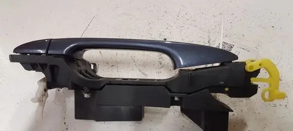 Toyota Avensis T270 Rear door exterior handle