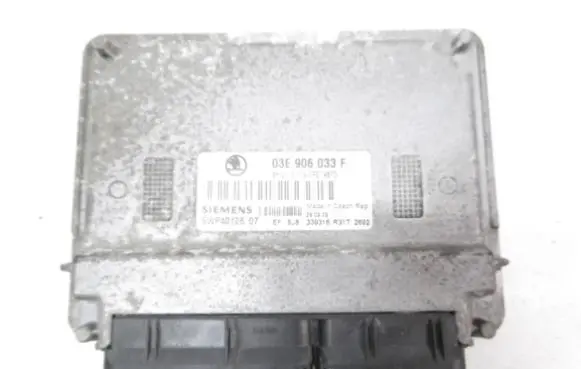 Skoda Fabia Mk1 (6Y) Engine control unit/module ECU 03E906033F