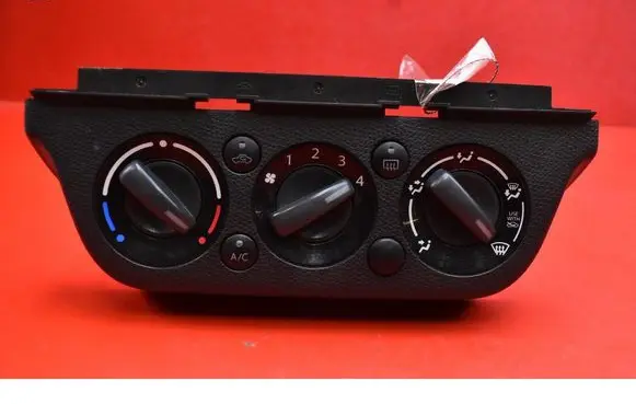 Suzuki Swift I Climate control unit
