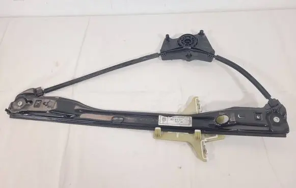 Volkswagen Amarok Front window lifting mechanism without motor 2H0837402L 03022017 122084