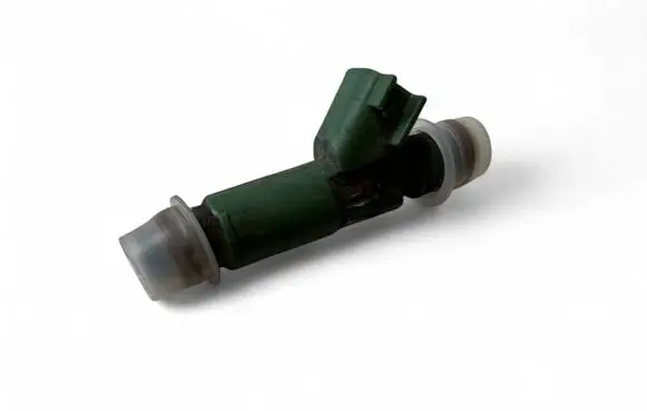 Volvo V70 Fuel injector 9470229
