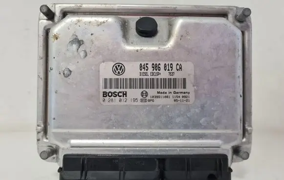 Volkswagen Polo IV 9N3 Engine control unit/module 045906019CA