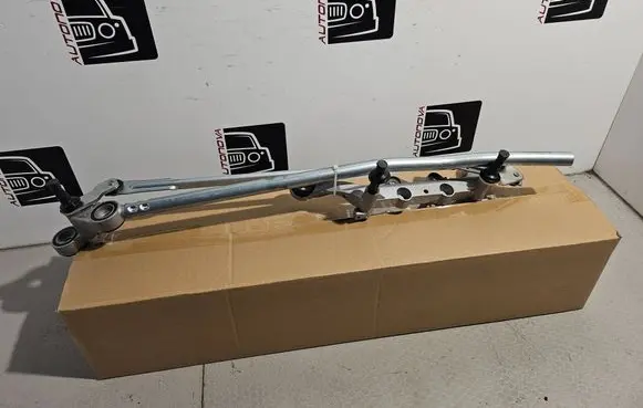 Front wiper linkage and motor