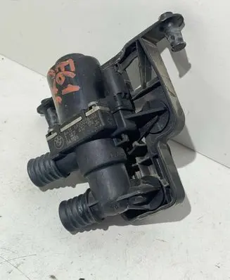 BMW 5 E60 E61 Coolant heater control valve 692022602