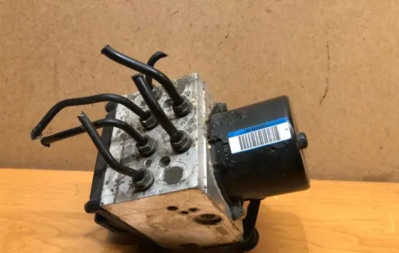 Volkswagen PASSAT B6 ABS Pump 3C0614109 16420501 Y40838314