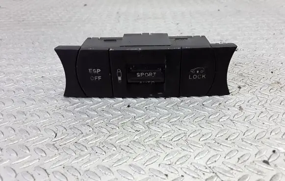 Volkswagen Touareg I ESP (stability program) switch 7L6927225E