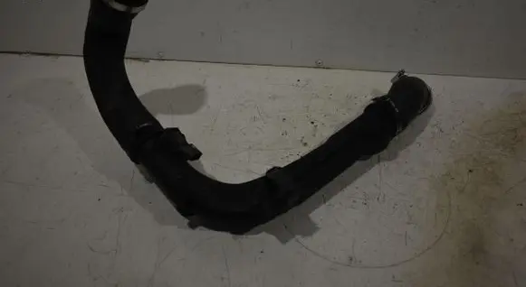 Volkswagen Touran II Intercooler hose/pipe 1K0145770AE