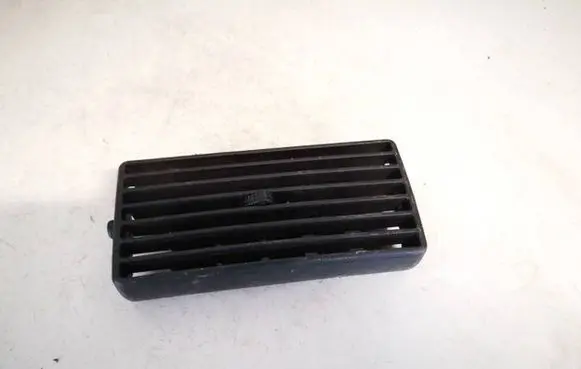 Volkswagen Golf IV Dash center air vent grill 1j0819755b