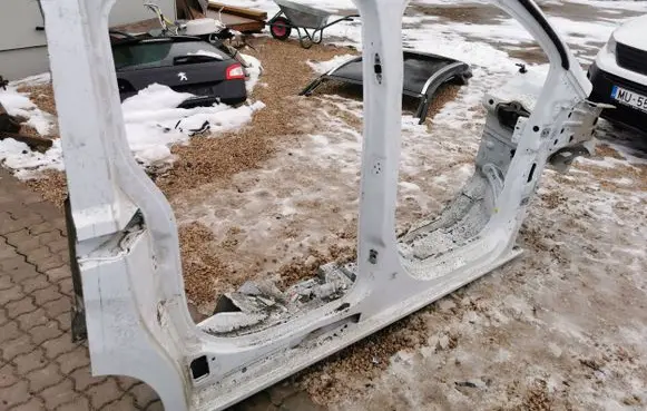 Citroen Berlingo Side car body part 