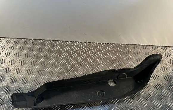 Mercedes-Benz E W238 Fender end trim A2388890200
