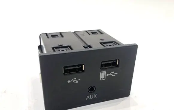 Audi A7 S7 4G USB socket connector 4G0035736