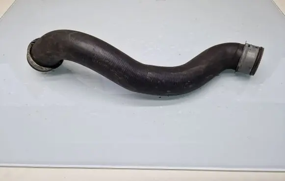 Mercedes-Benz C W204 Engine coolant pipe/hose