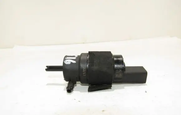 Audi A5 Sportback 8TA Windscreen/windshield washer pump 8K5955647
