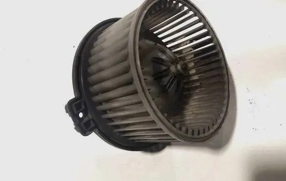 Mitsubishi Carisma Heater fan/blower 