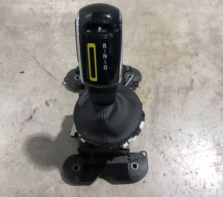 Gear shifter/selector