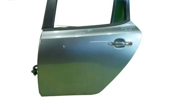 Nissan Leaf I (ZE0) Rear door LEWE