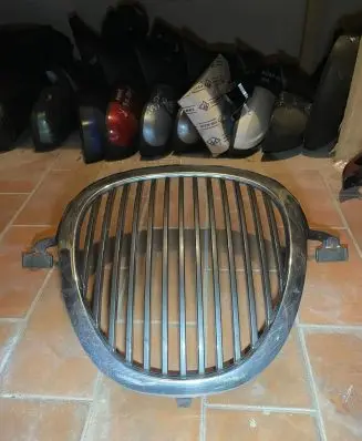 Jaguar S-Type Front grill XR833A100AA