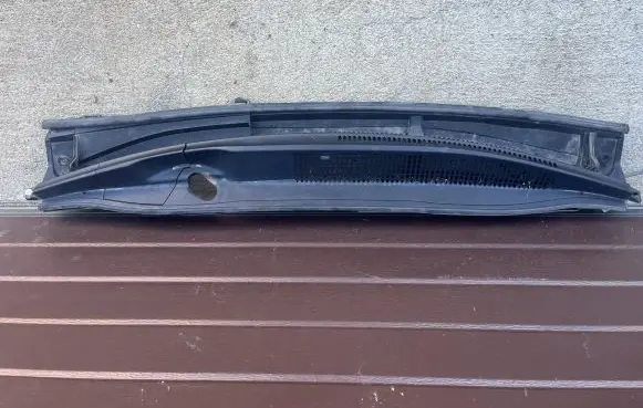 Toyota Verso-S Wiper trim 5578352270