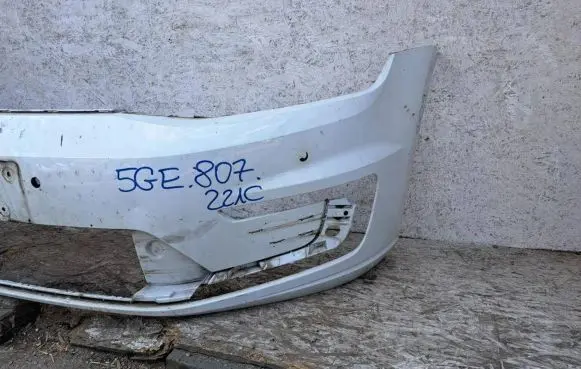 Volkswagen Golf VII Front bumper 5GE807221C