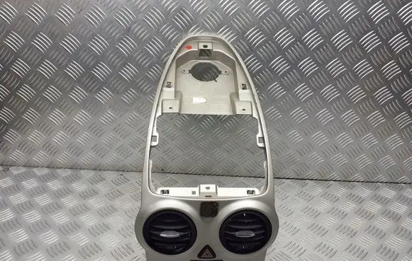 Opel Corsa D Radio/GPS head unit trim 13204955