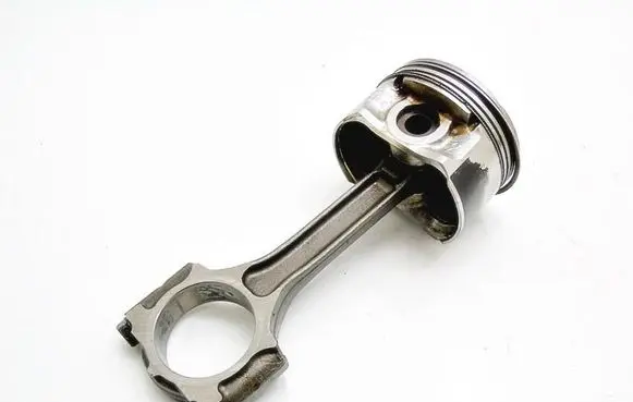 Nissan Qashqai Piston with connecting rod 11032547277
