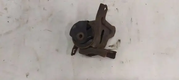 Hyundai Tucson JM Engine mount bracket 218142E000