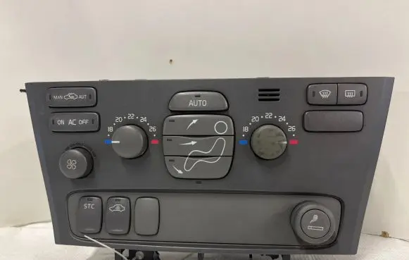 Volvo V70 Climate control unit