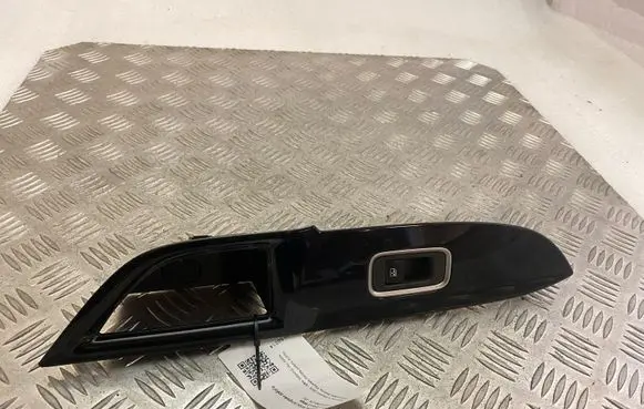 Mitsubishi Outlander Front door window switch trim 7221C853ZZ 8608A319