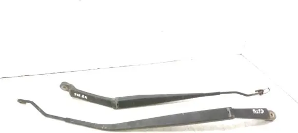 KIA Sportage Front wiper blade arm