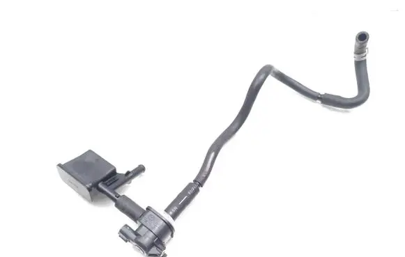 Mazda CX-30 Valve vacuum PE0118751 1362007230