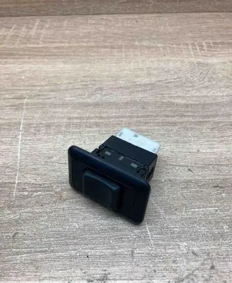 Volvo 850 Electric window control switch 3523819 425811